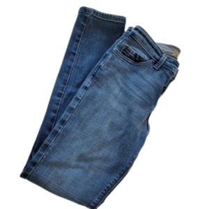 𝅺lee Midrise Fit Skinny Leg Jeans Size 2 Short